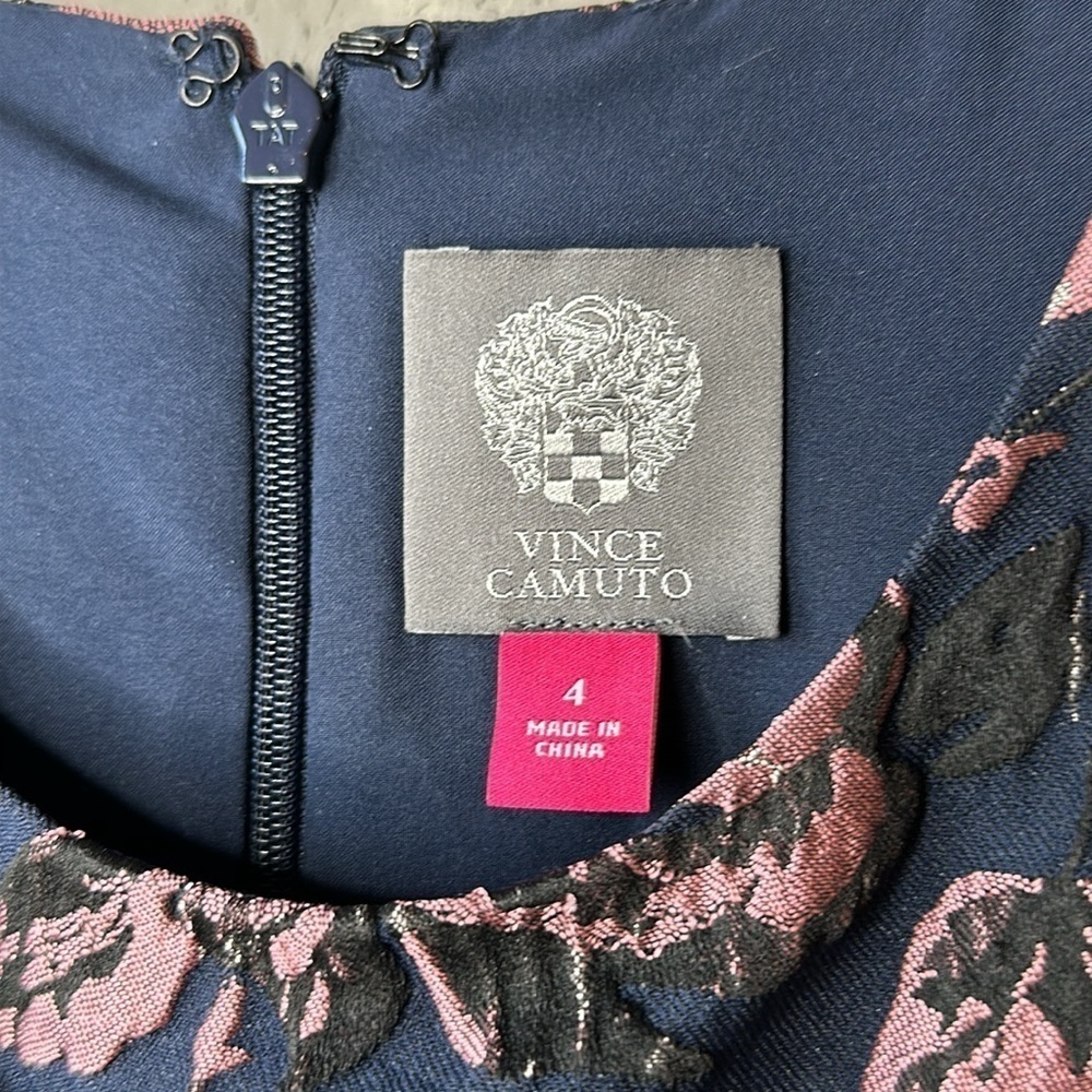 NWT‎ Vince Camuto Navy Floral Jacquard Ruffle Cocktail Dress Size 4 - Picture 9 of 14
